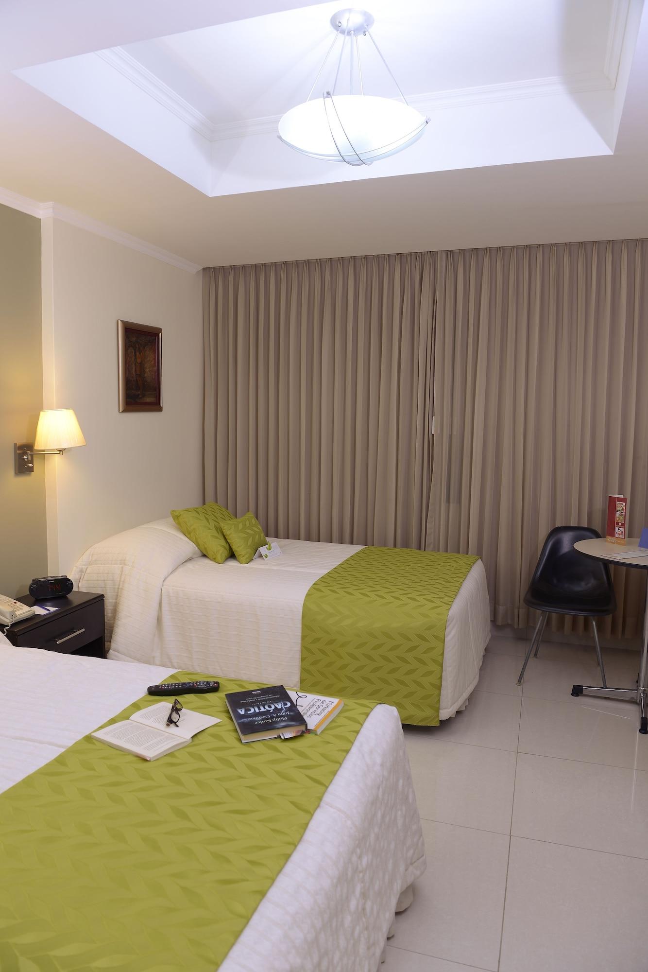 Hotel Ramada Guayaquil Ngoại thất bức ảnh