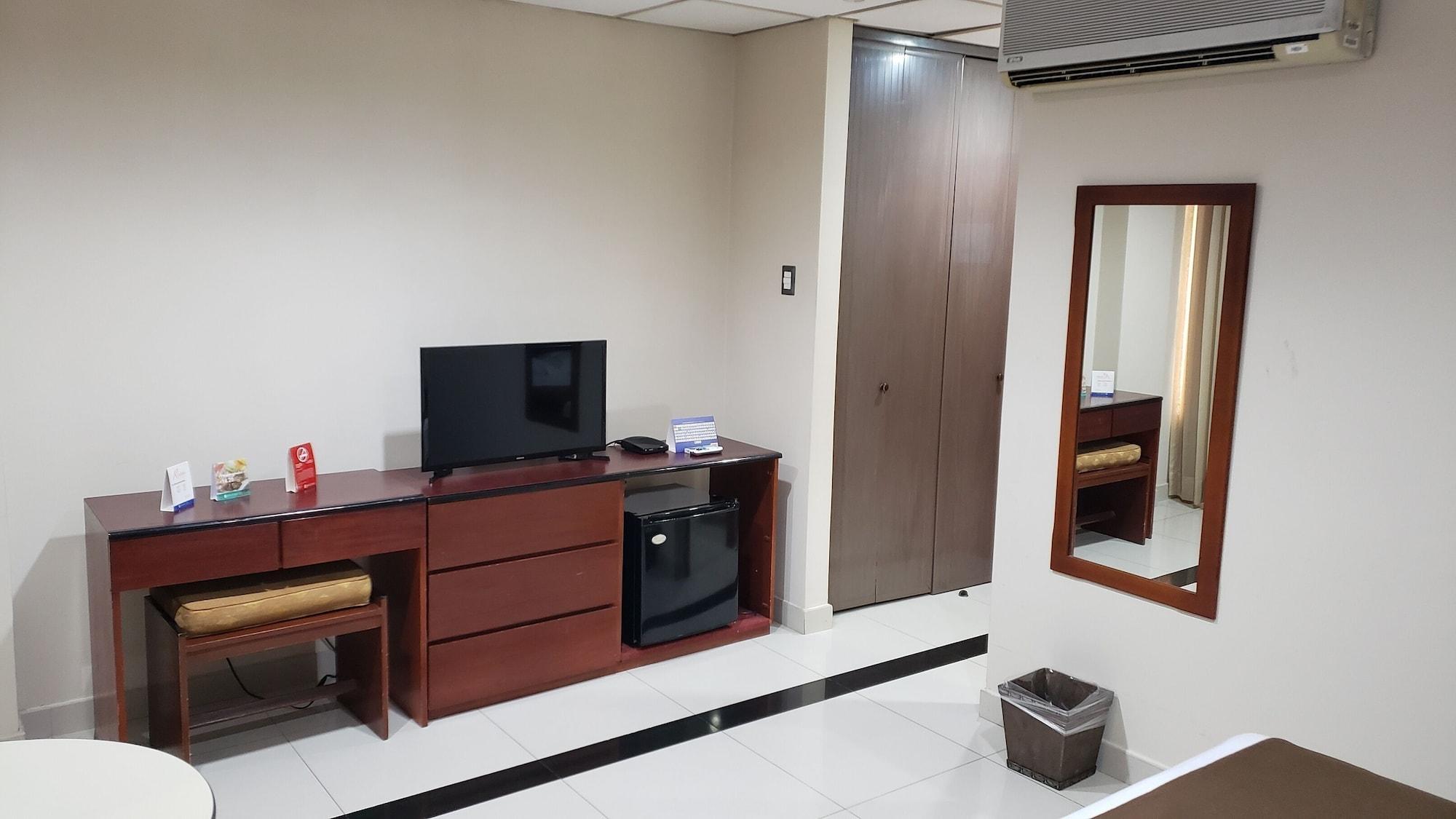 Hotel Ramada Guayaquil Ngoại thất bức ảnh