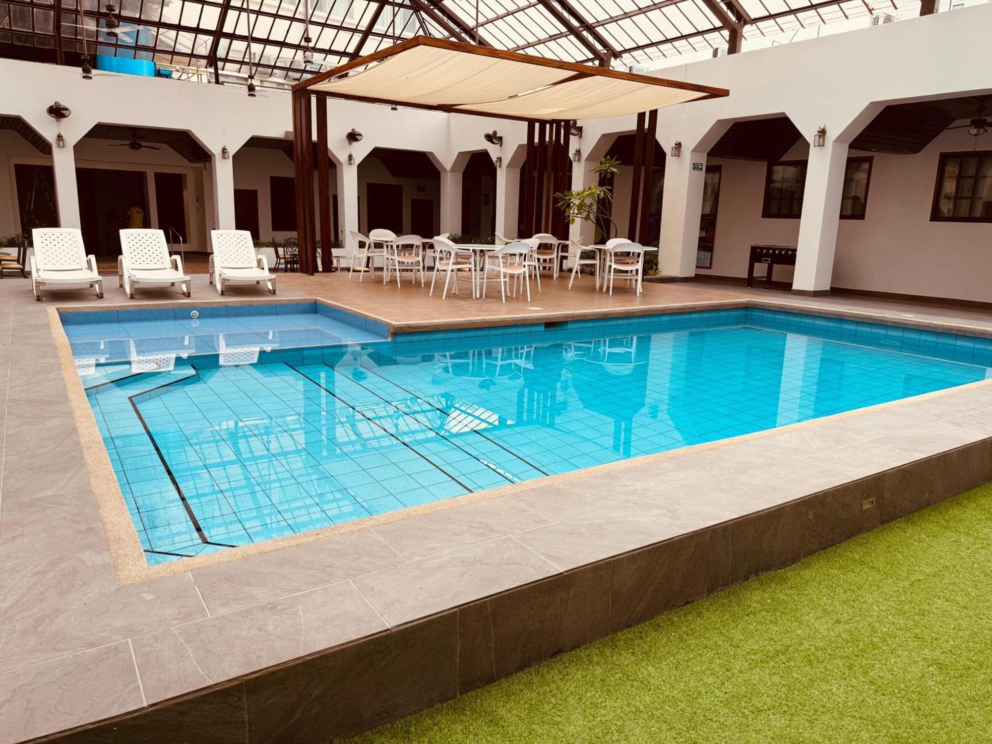 Hotel Ramada Guayaquil Ngoại thất bức ảnh